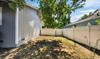 2555 Lupine St, Anderson, CA 96007