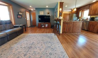 409 Sundown Dr, Avon, MN 56310