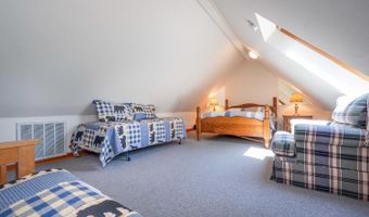 2383 Chamonix Dr, Arnold, CA 95223