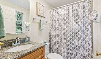 673 Metacom Ave 50, Bristol, RI 02809
