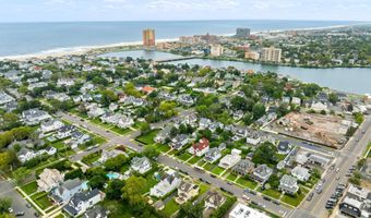 315 Allen Ave, Allenhurst, NJ 07711
