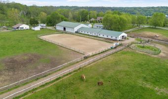 802 QUEEN ANN Rd, Amsterdam, NY 12010