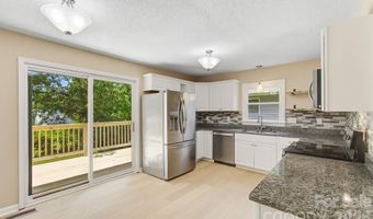 147 Birch Ln, Arden, NC 28704