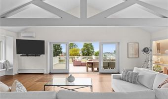 1 Harbor View Dr, Newport, RI 02840