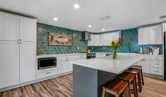 801 FLAMINGO Dr, Apollo Beach, FL 33572