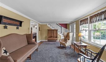 1 Leahy St, East Providence, RI 02916