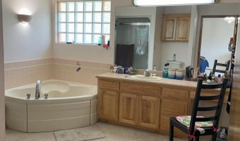 1913 Wayside Ln, Ava, MO 65608