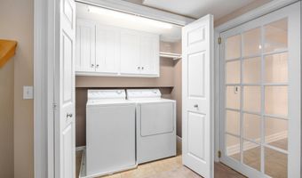 11108 Creekside Dr, Allendale, MI 49401