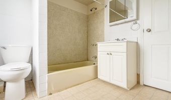 96 W 21ST St, Bayonne, NJ 07002