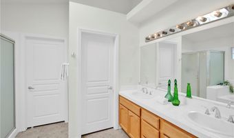 11246 Pleasant Hills Dr, Apple Valley, CA 92308