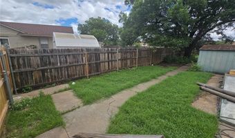 624 Navajoe Rd, Altus, OK 73521