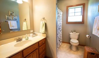 901 Park Dr, Anita, IA 50020