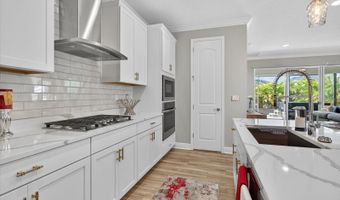 5612 DEL CORONADO Dr, Apollo Beach, FL 33572