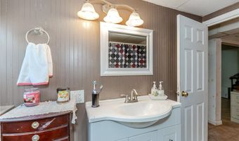 91 Curry Rd, Cranston, RI 02920