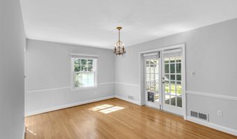 3548 N VALLEY St, Arlington, VA 22207