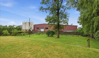 136 Cherry Ln, Burlington, VT 05401