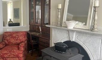 53 Congress St, Belfast, ME 04915