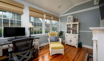 132 Coral St, Beach Haven, NJ 08008