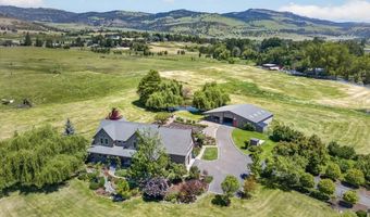 39 E Valley View Rd, Ashland, OR 97520