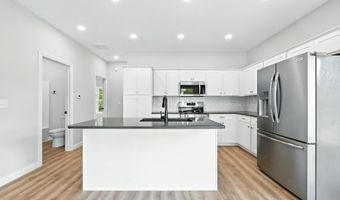 1030 S Wayne St, Angola, IN 46703