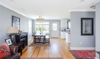 52 Bedlow Ave, Newport, RI 02840