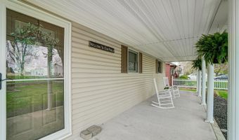 135 Kraft Dr, Ashville, OH 43103