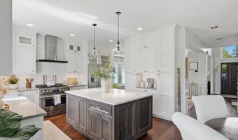 218 Chesapeake Dr, Adams Twp., PA 15044