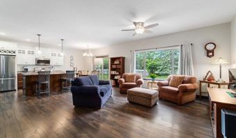 1604 St Andrews Dr, Altoona, WI 54720