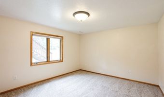 8091 NE 30th Pl, Altoona, IA 50009