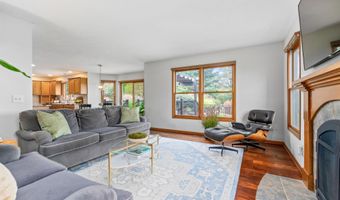 2197 Knollpoint Dr NE, Ada, MI 49301