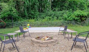 3236 S Bender Ave, Akron, OH 44319