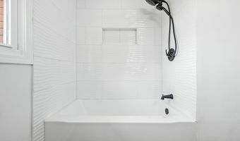 1011 ROBIN Dr, Anderson, IN 46013