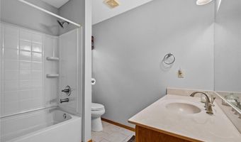 13 Oakham Cir, Bella Vista, AR 72715