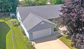 3303 E HEIDEMANN Dr, Appleton, WI 54915