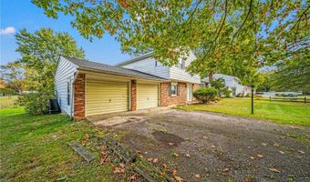 3335 N Maple Ln, Ashtabula, OH 44004
