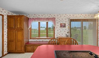 11938 Davis Rd, Alhambra, IL 62001