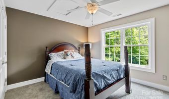 12 Broadmoor Dr, Arden, NC 28704
