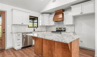 1014 Tatum Ln, Barling, AR 72923