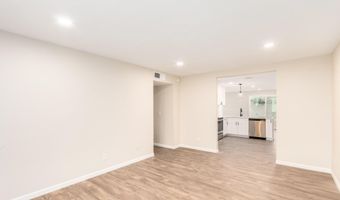 518 N PEPPERWOOD Ct, Chandler, AZ 85226