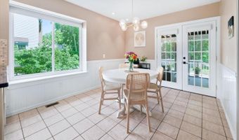 5 LINDEN SPRING Ln, Bear, DE 19701