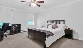 167 Vernon Dr, Glocester, RI 02814