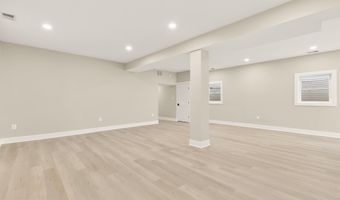 10700 ALLOWAY Dr, Potomac, MD 20854