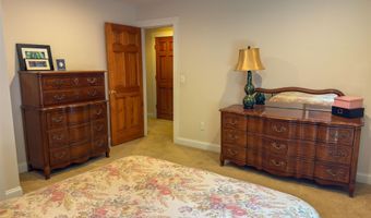 2 Parker Farm Ln, Amherst, NH 03031