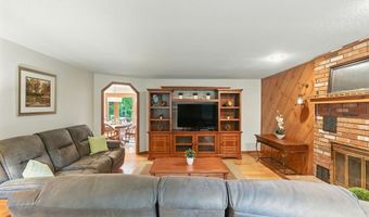 9 Ellsworth Rd, Andover, MA 01810