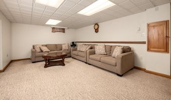 990 HILL Dr, Allentown, PA 18103