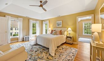 2 Ellsworth Pl, Avon, CT 06001