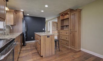 336 E PERSHING St, Appleton, WI 54911