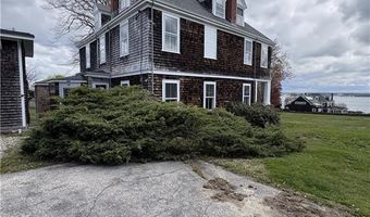 39 Walcott Ave, Jamestown, RI 02835