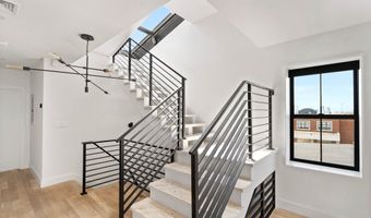 631 Saratoga St 4, Boston, MA 02128