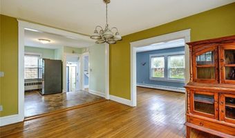 4 Talbot Mnr, Cranston, RI 02905